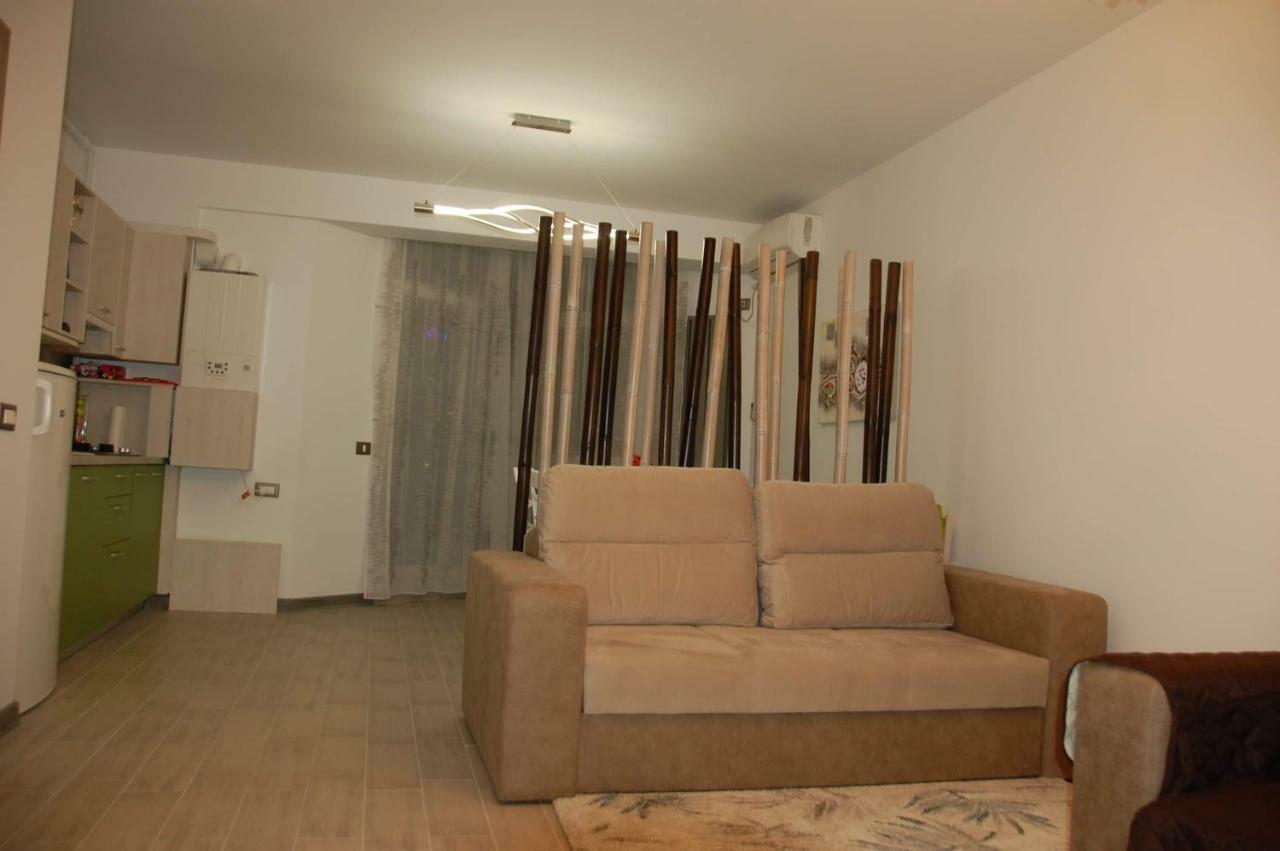 Umi Apartment Alezzi Resort Navodari Exterior photo