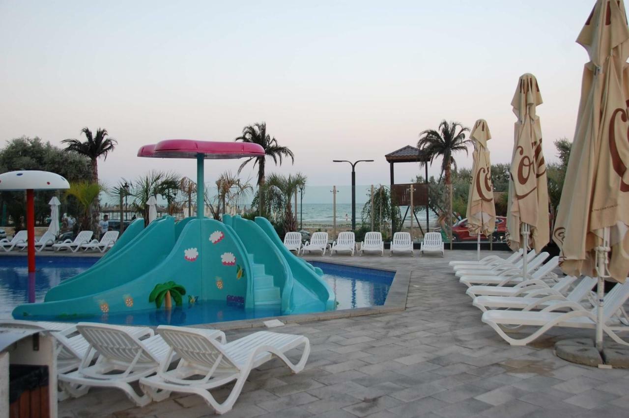 Umi Apartment Alezzi Resort Navodari Exterior photo